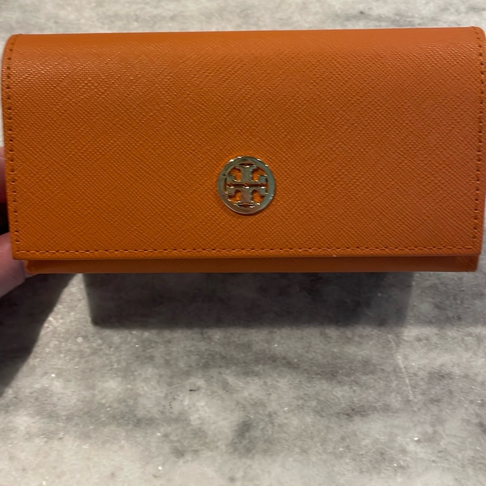 Like new Tory Burch sunglasses case